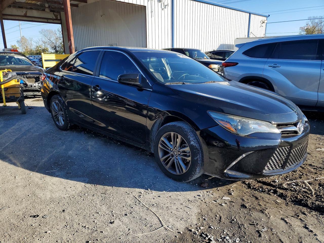 2017 TOYOTA CAMRY