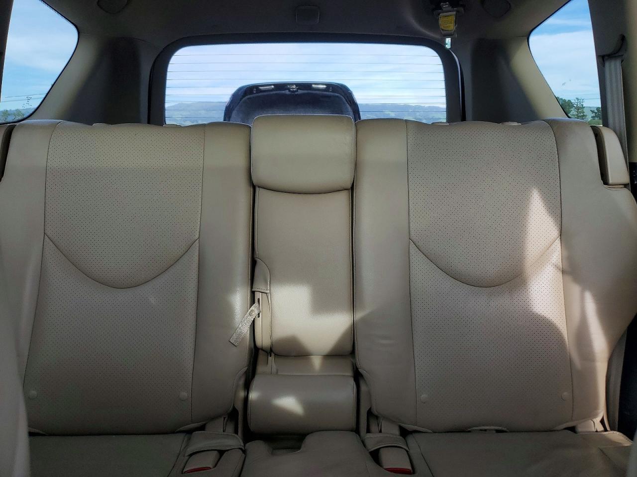2011 TOYOTA RAV4