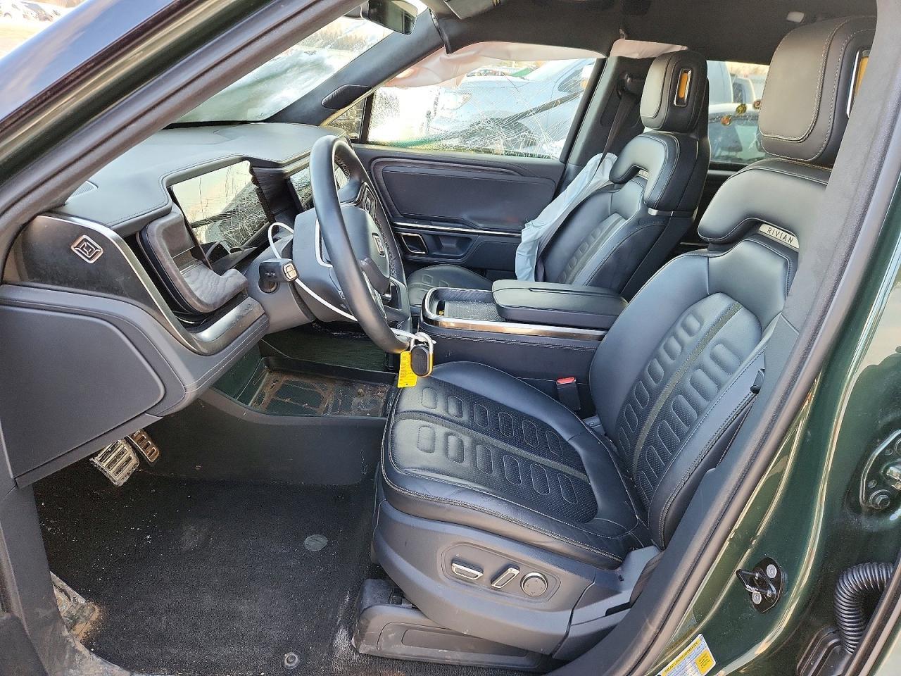 2022 RIVIAN R1s