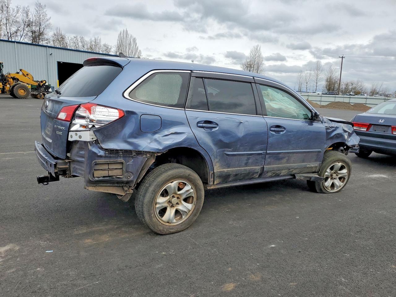 2014 SUBARU Outback
