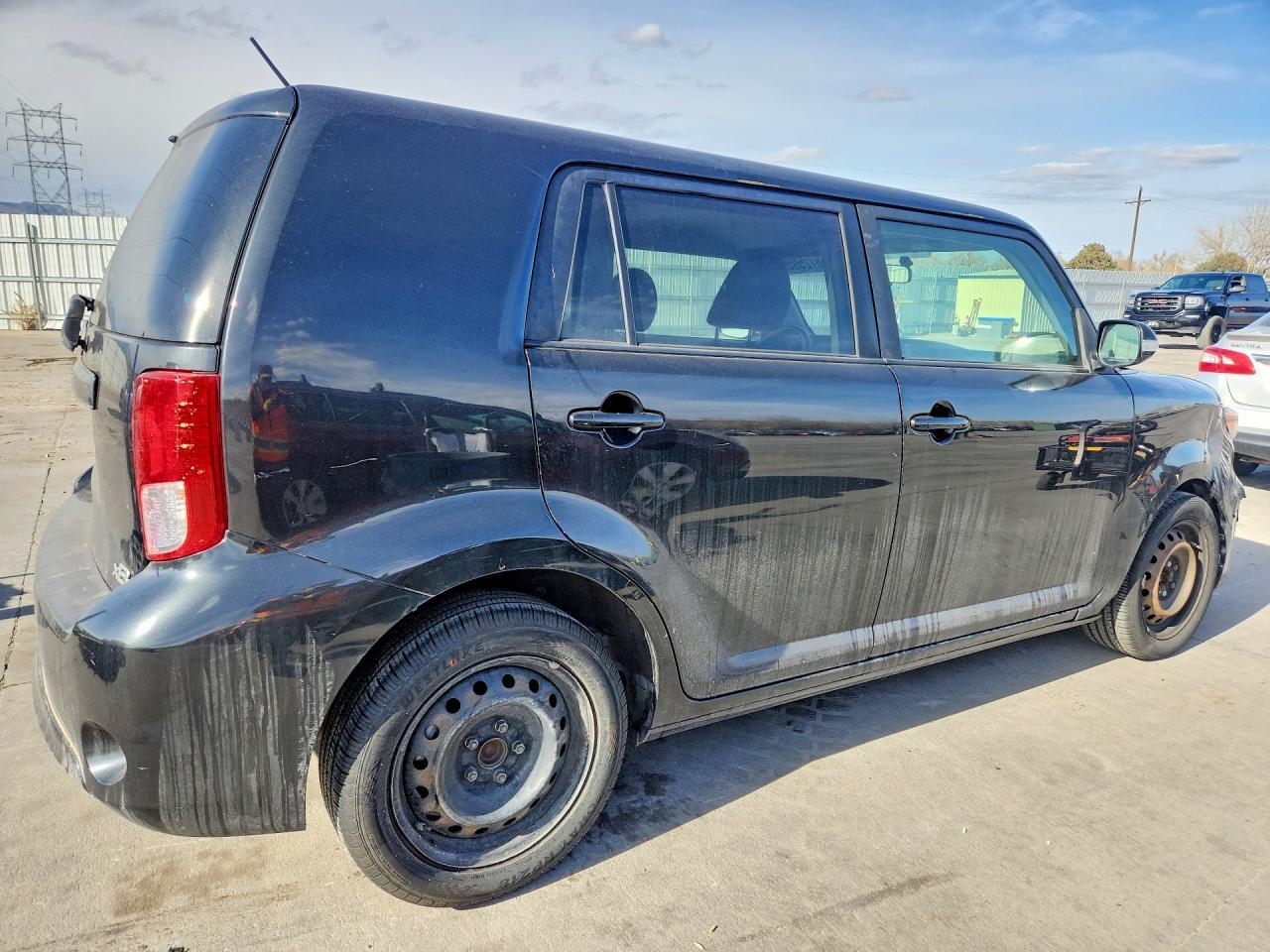 2013 TOYOTA SCION