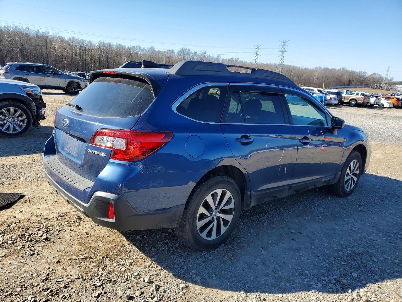 2019 SUBARU Outback