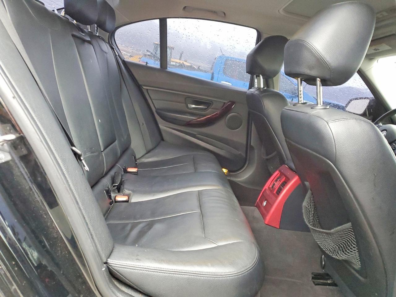 2013 BMW 3 SERIES