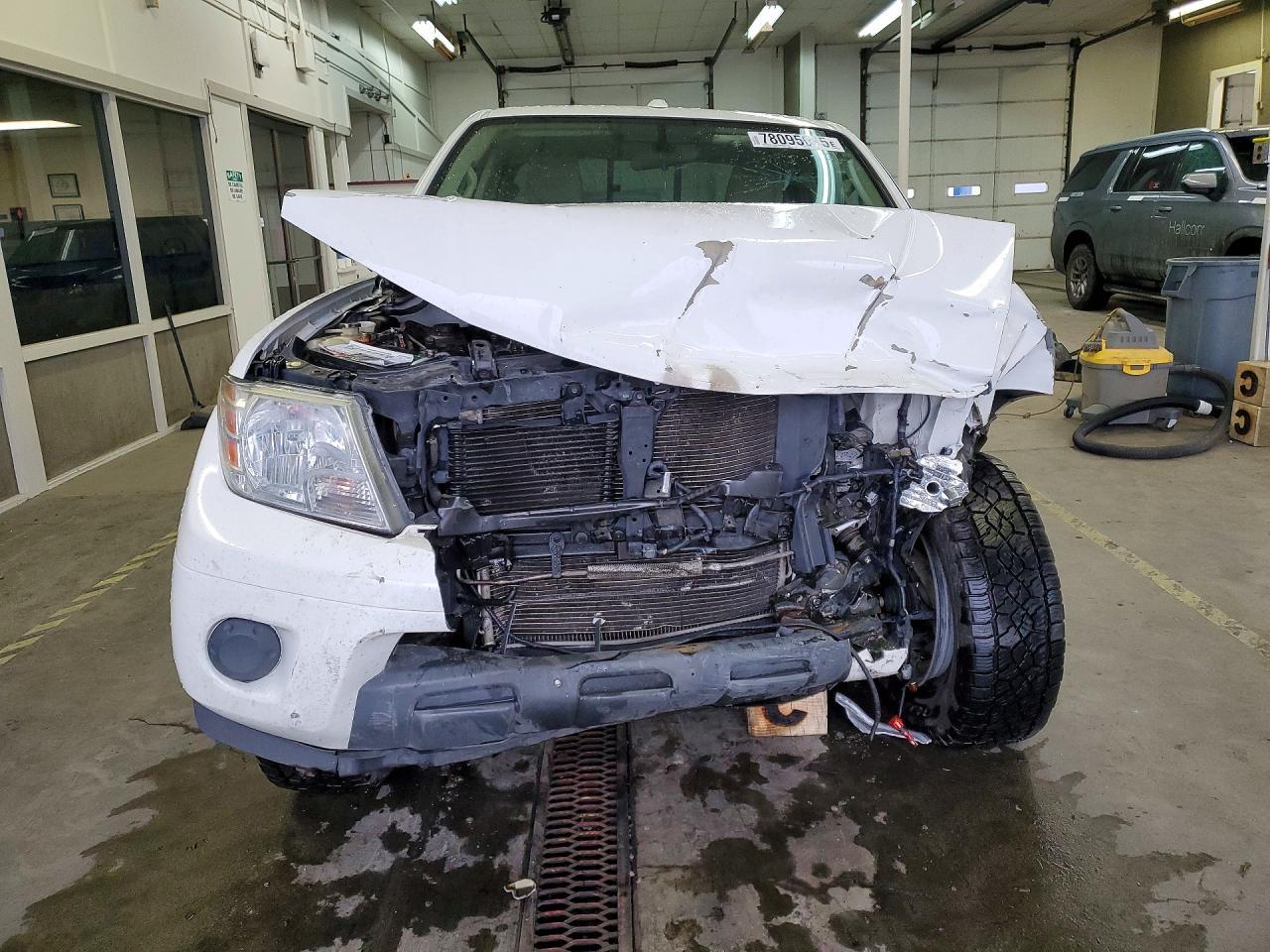 2016 NISSAN Frontier