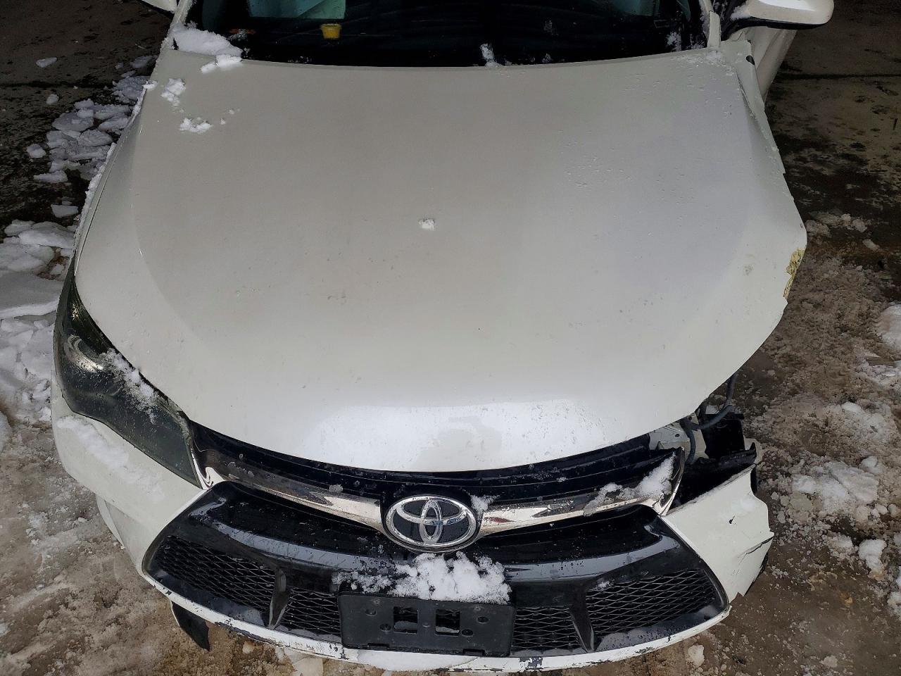 2016 TOYOTA CAMRY