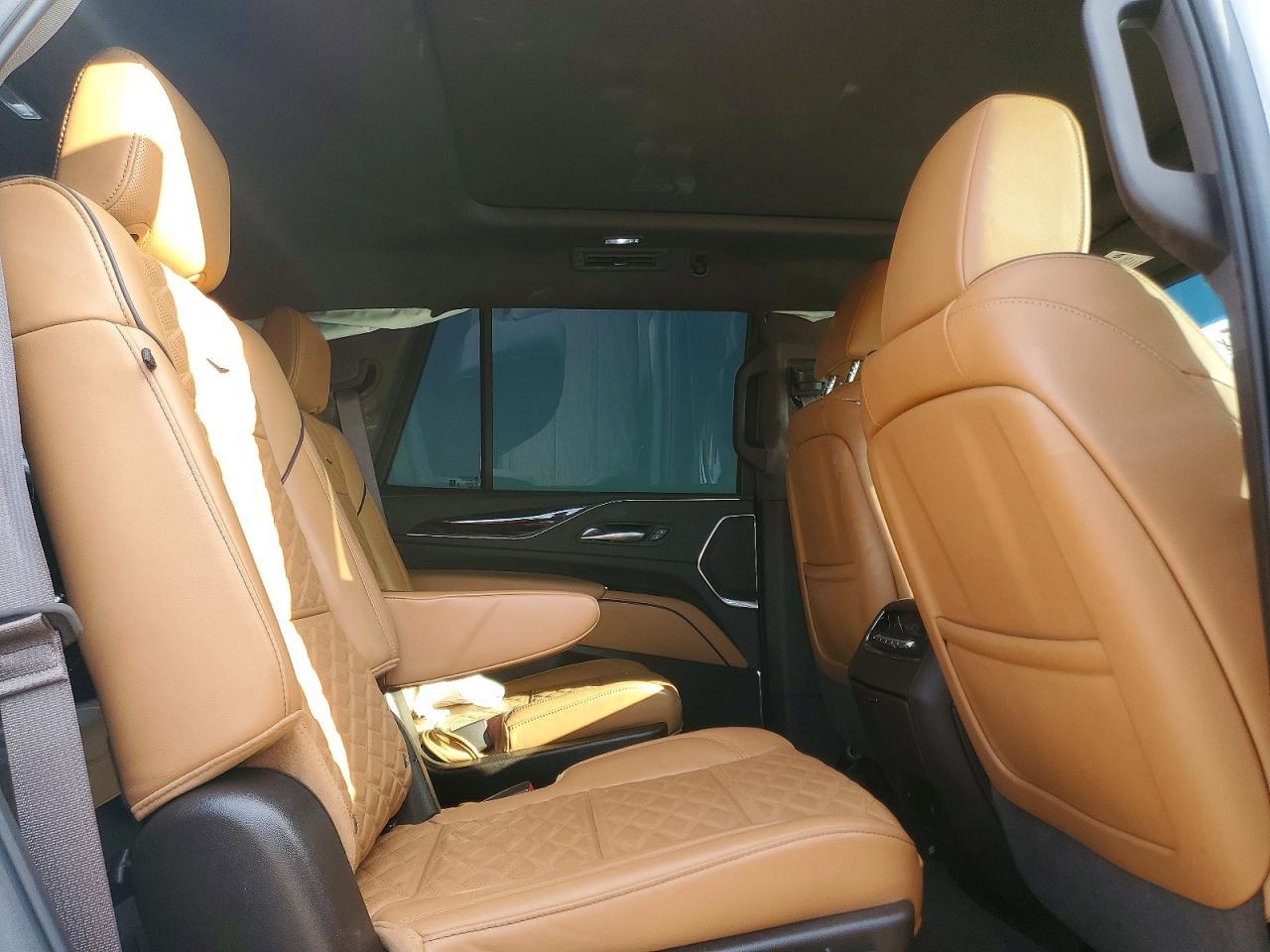 2022 CADILLAC ESCALADE