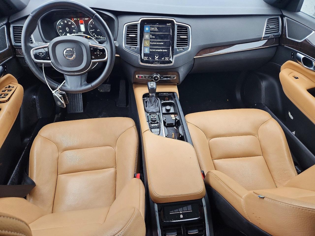 2019 VOLVO XC90