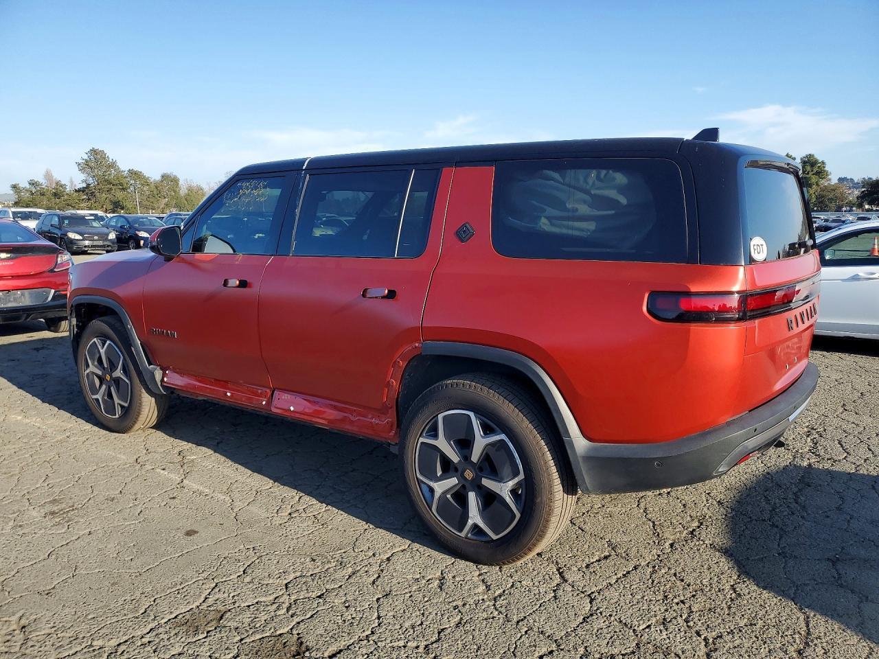 2024 RIVIAN R1s