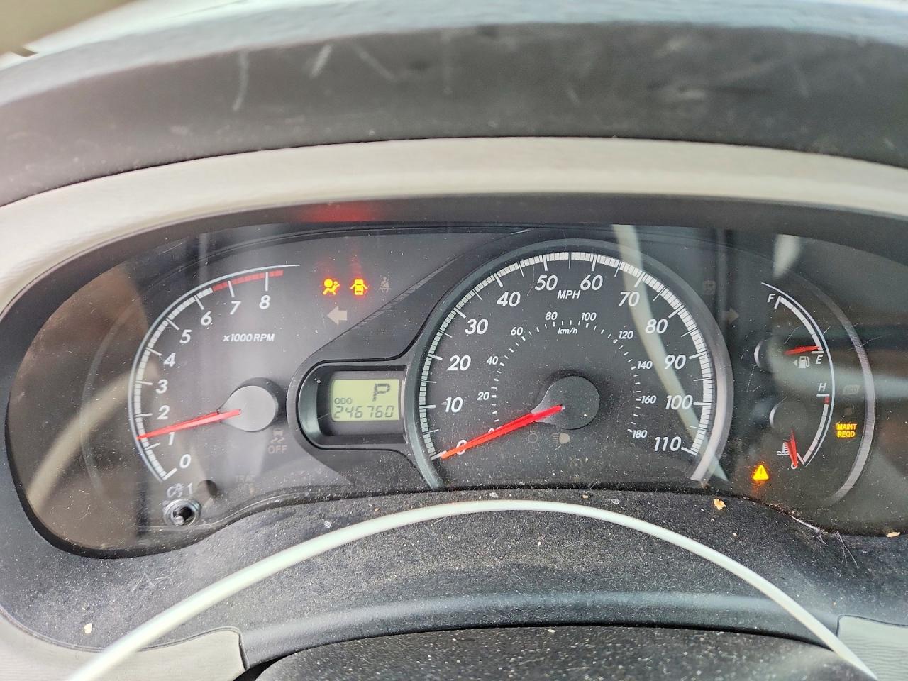 2011 TOYOTA SIENNA