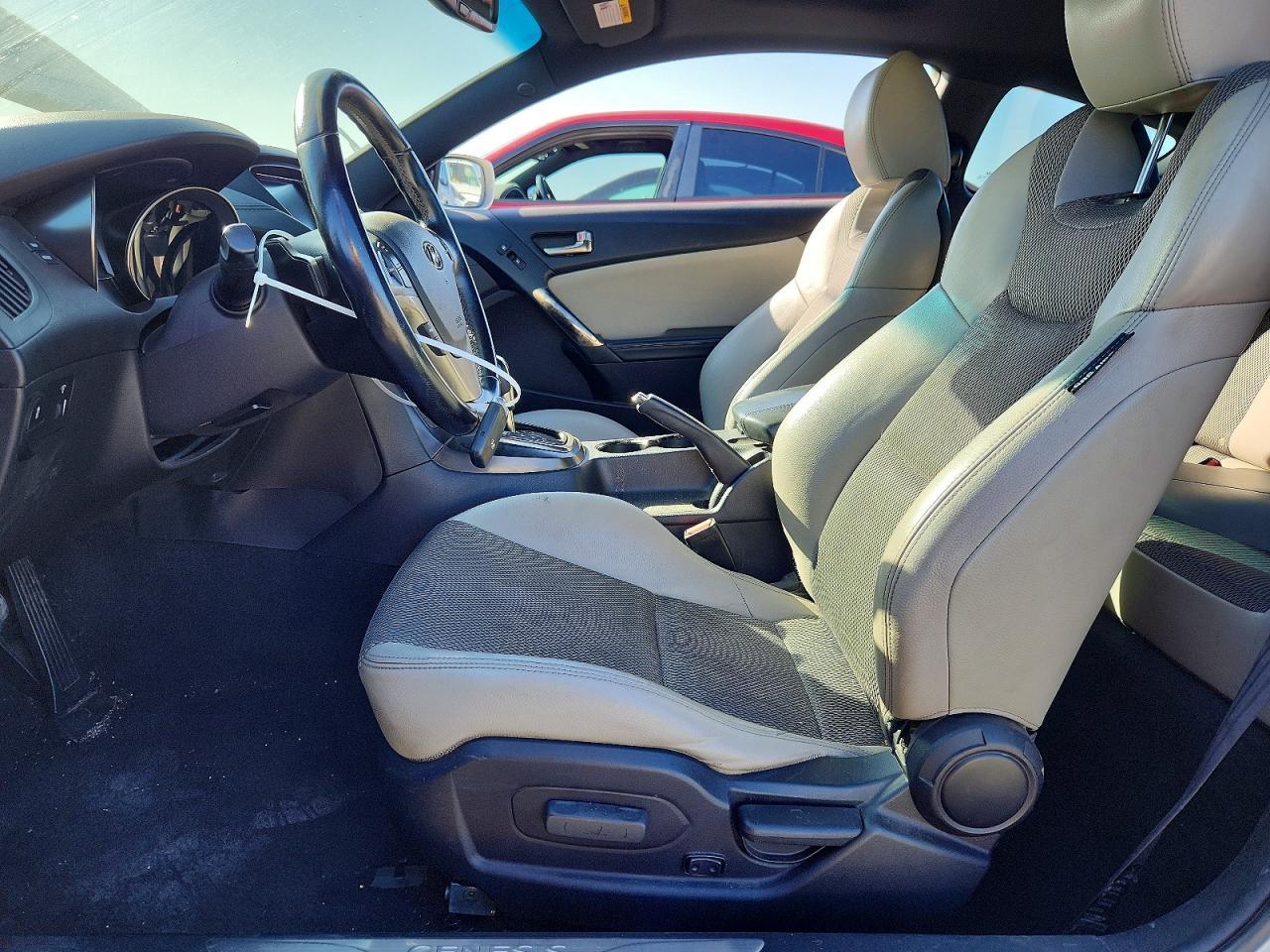 2013 HYUNDAI GENESIS