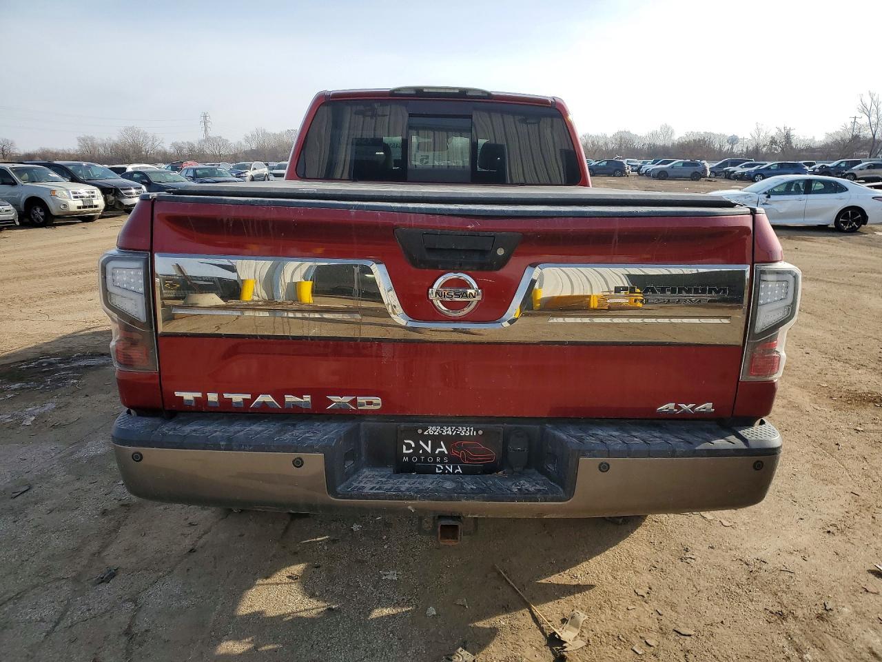 2016 NISSAN Titan