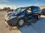 2011 TOYOTA SIENNA