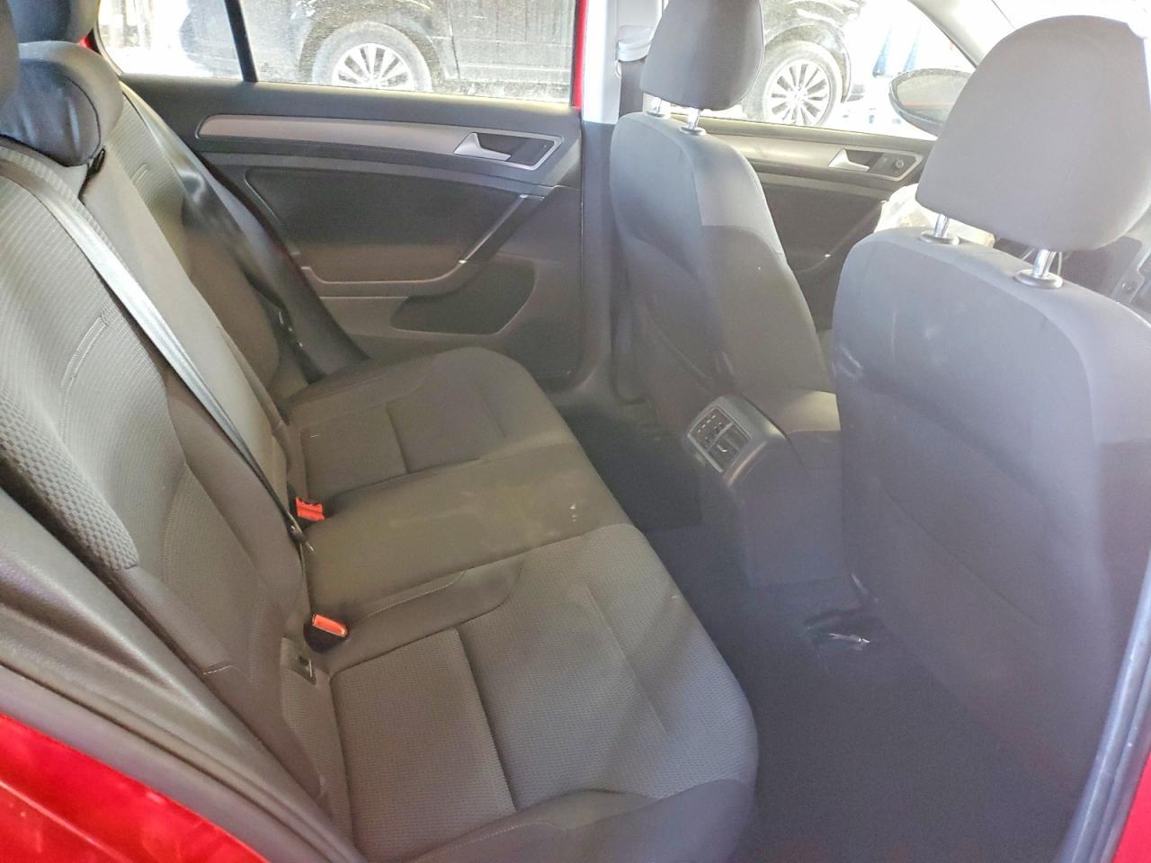 2016 VOLKSWAGEN GOLF