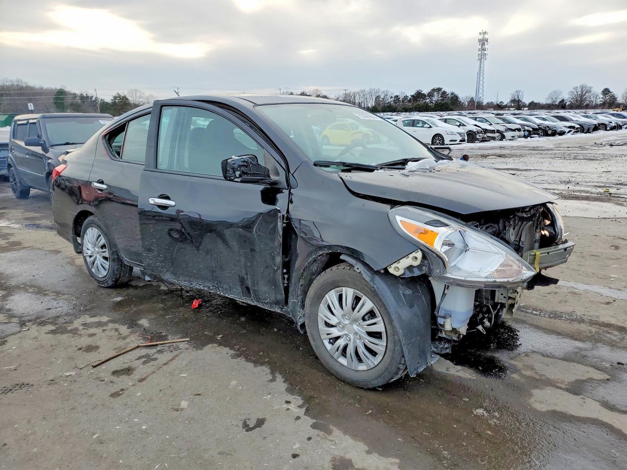 2016 NISSAN VERSA