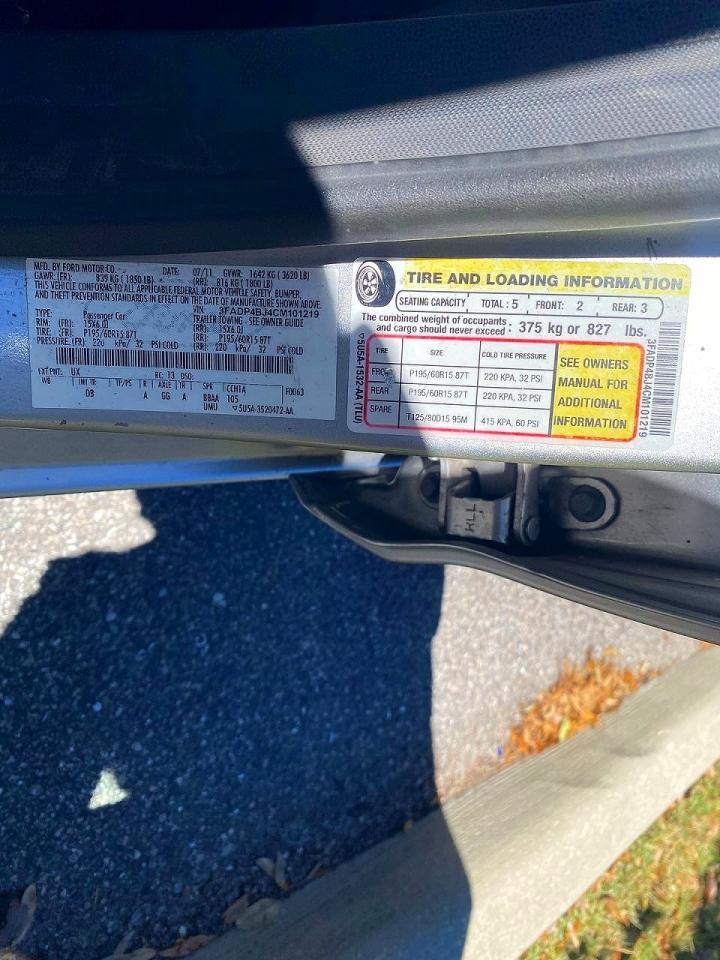 2012 FORD Fiesta