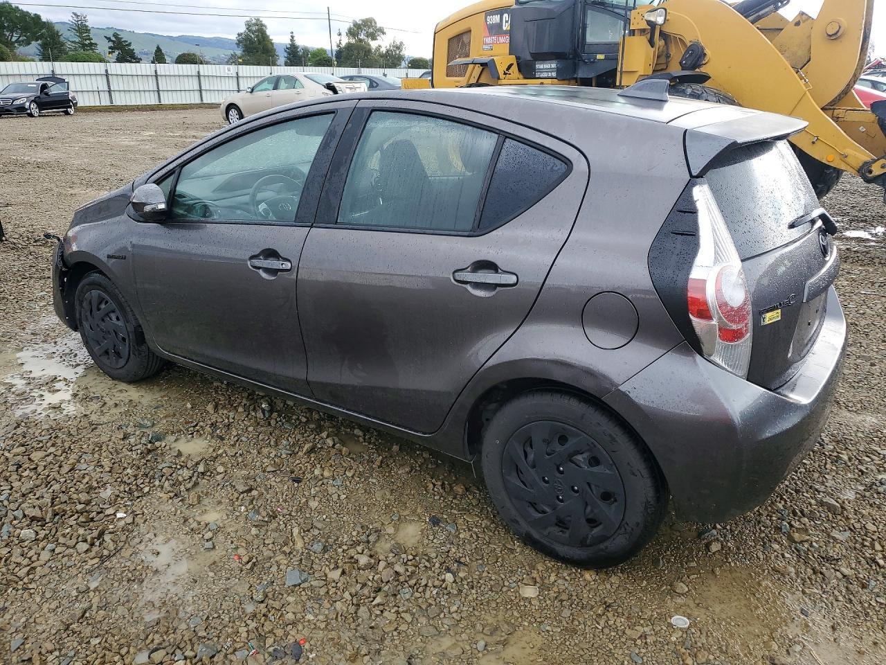 2015 TOYOTA Prius c
