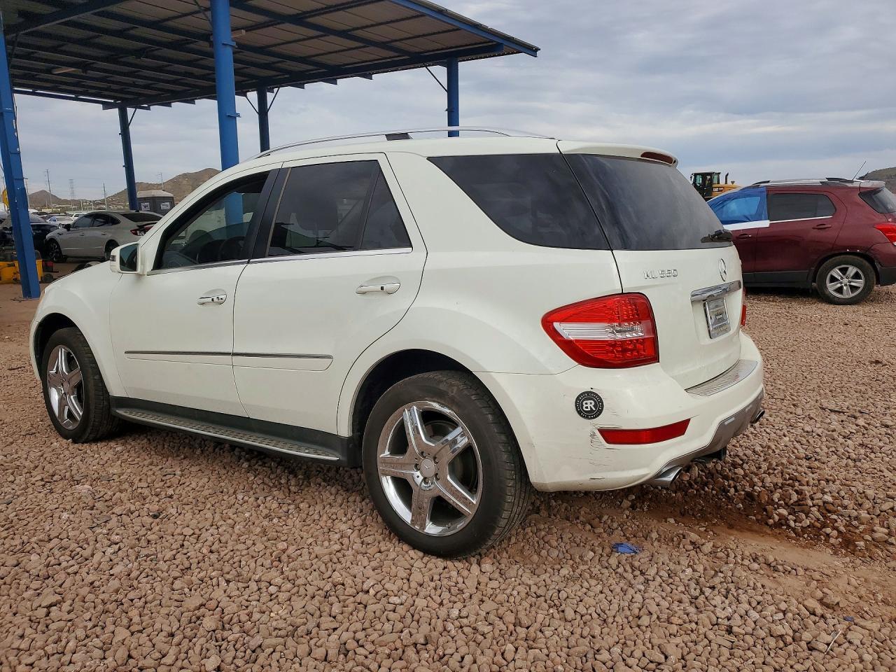 2011 MERCEDES-BENZ ML-Class