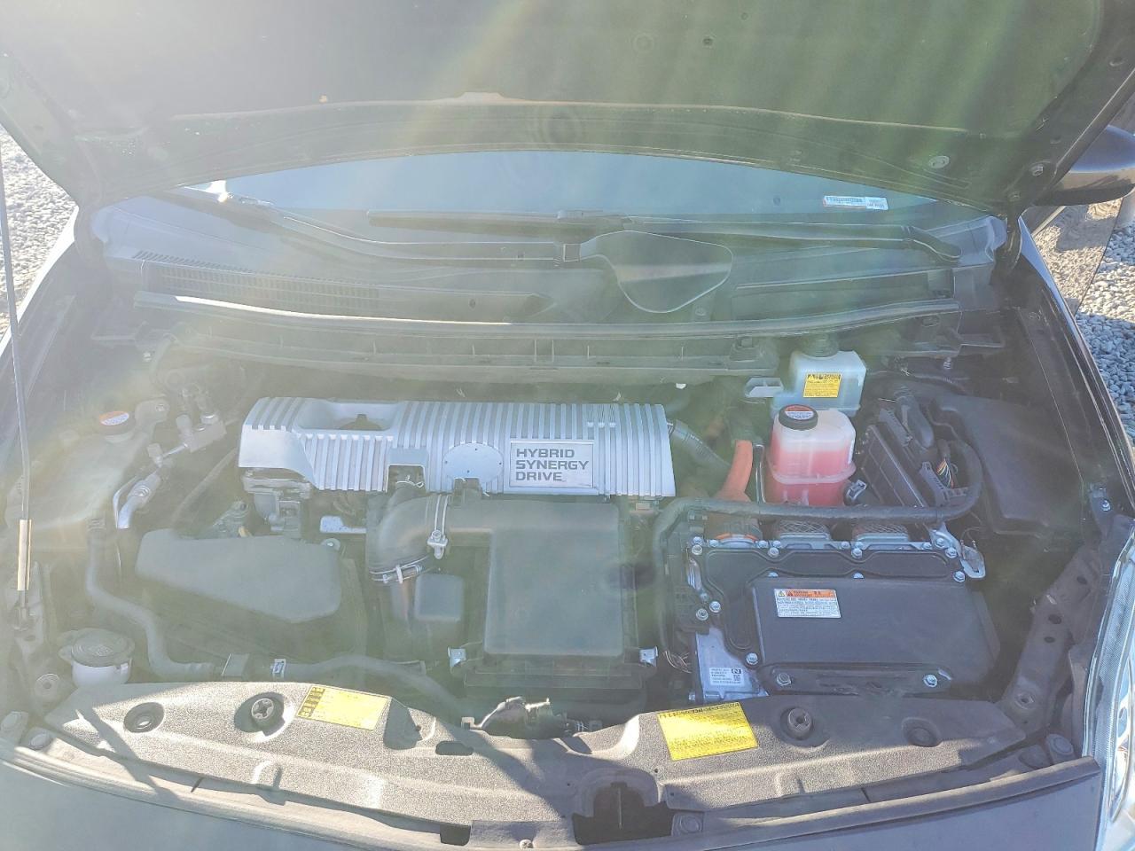 2015 TOYOTA PRIUS