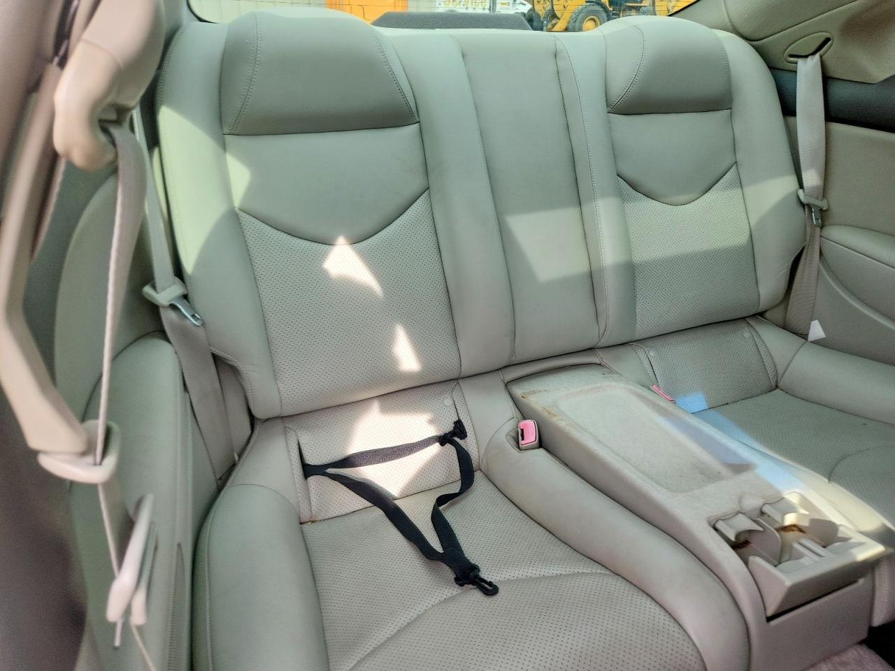 2011 INFINITI G37
