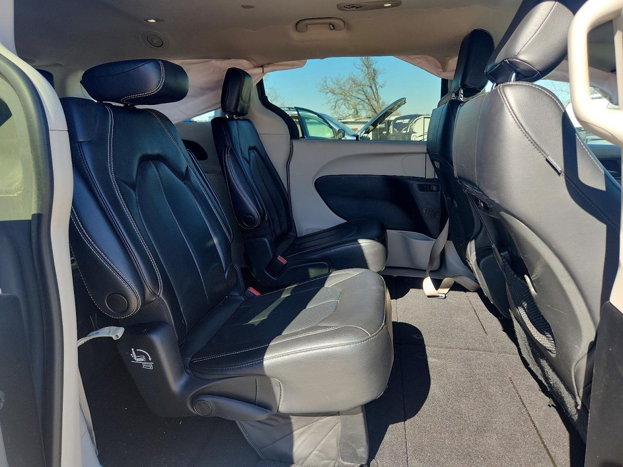 2022 CHRYSLER Pacifica