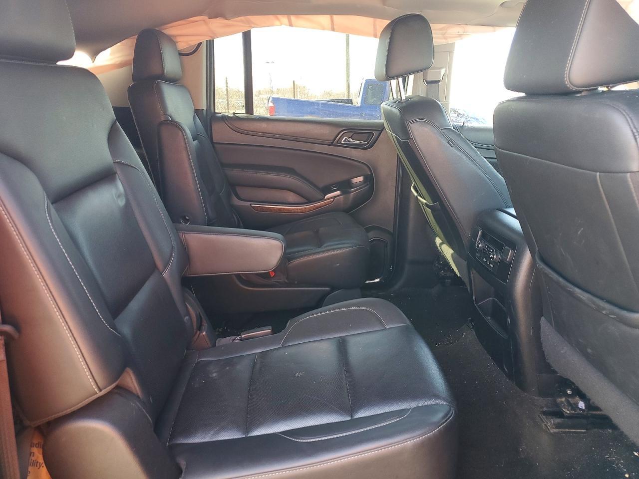 2017 CHEVROLET Suburban