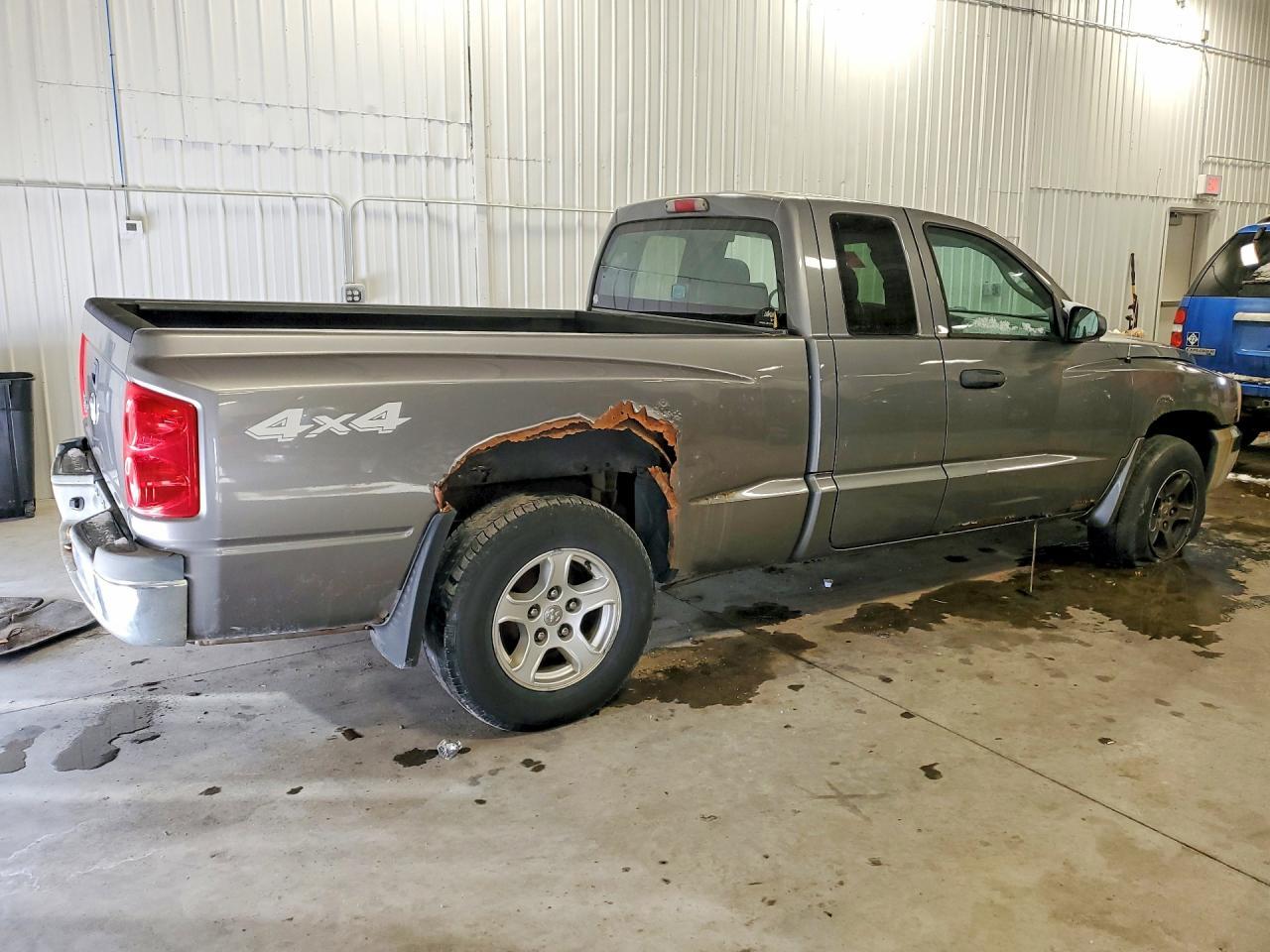 2005 DODGE Dakota