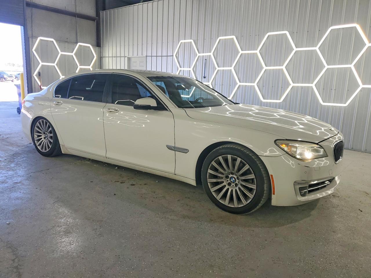 2013 BMW 7 series