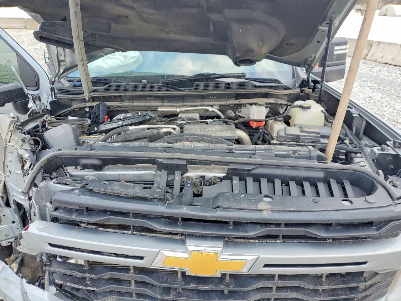 2024 CHEVROLET Silverado