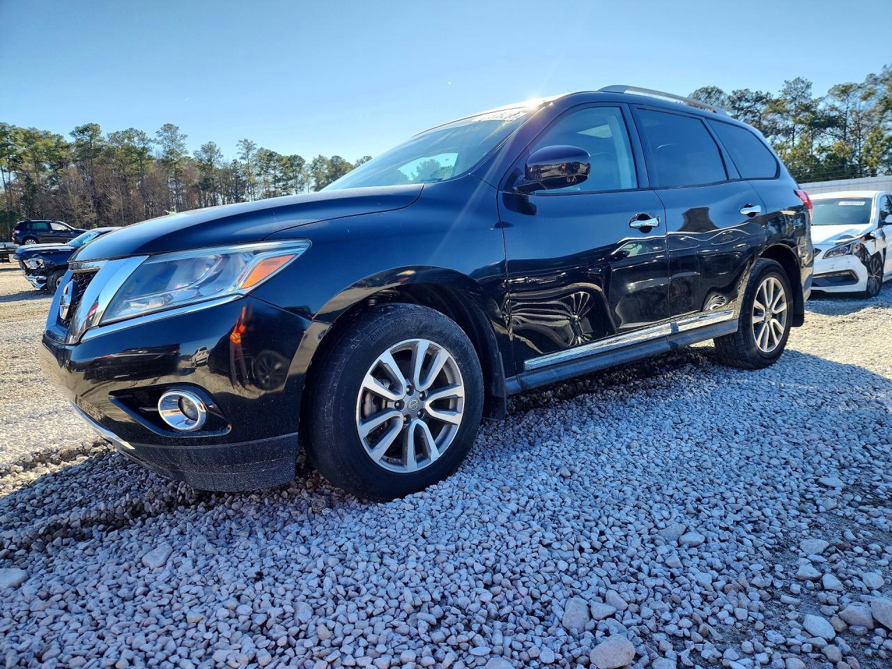 2015 NISSAN