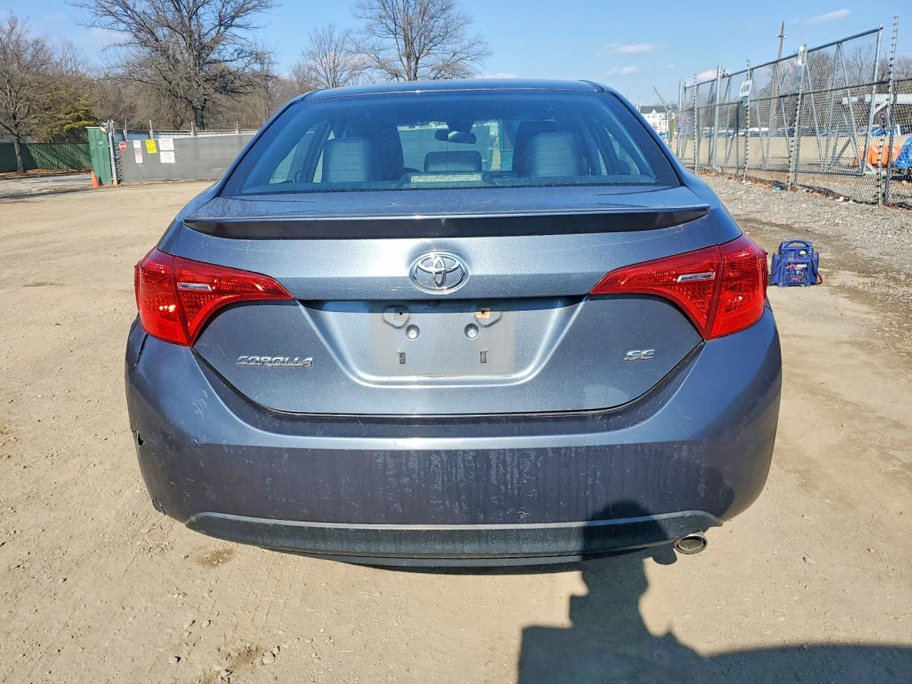 2017 TOYOTA COROLLA