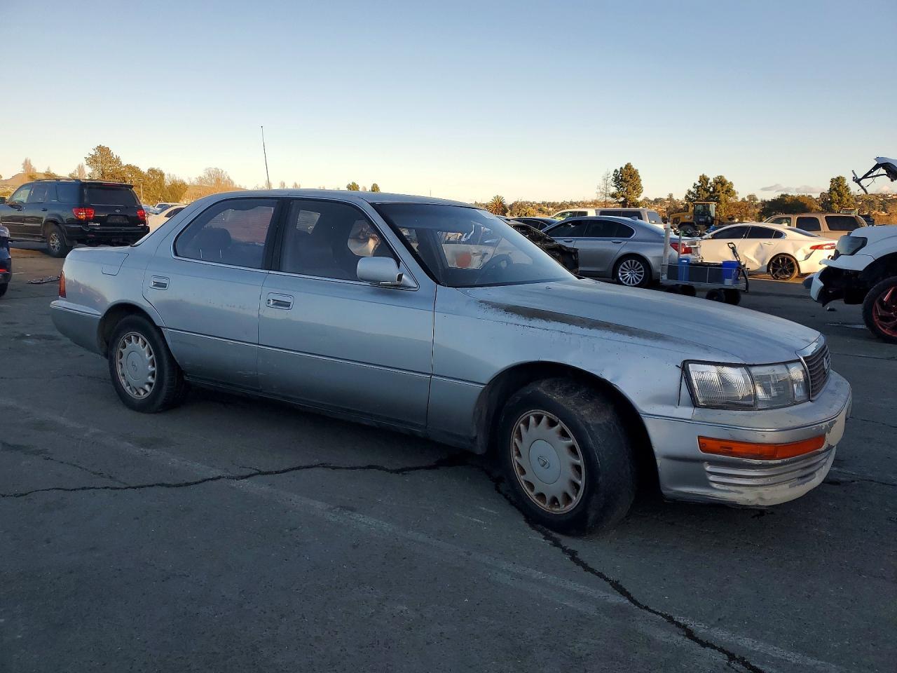 1990 LEXUS Ls 400