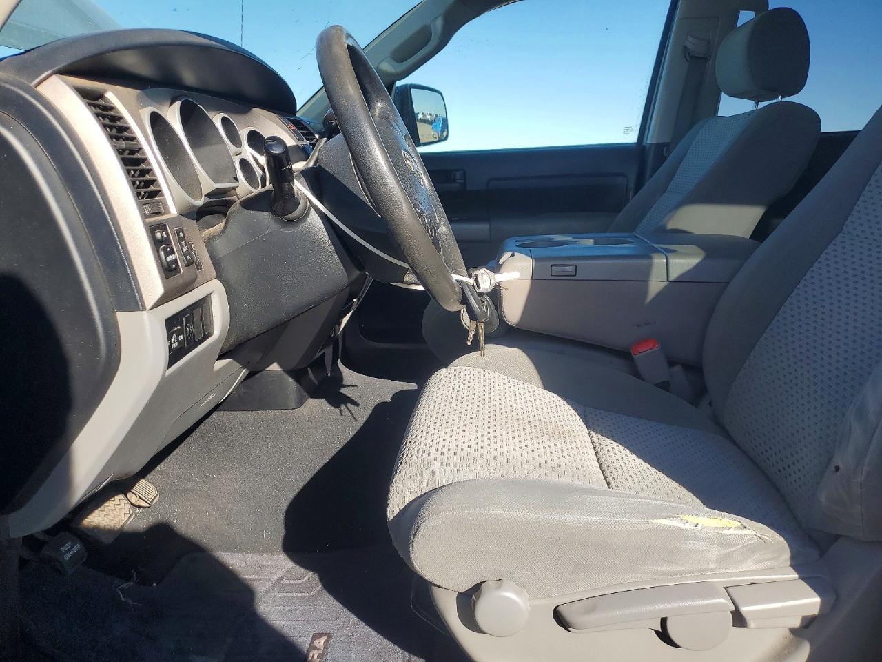 2012 TOYOTA TUNDRA