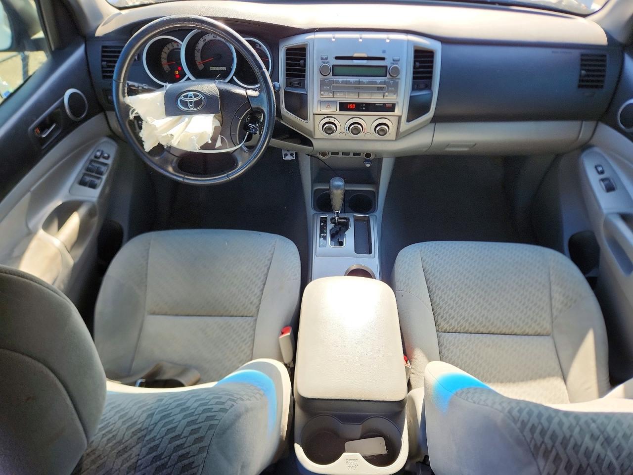 2011 TOYOTA TACOMA