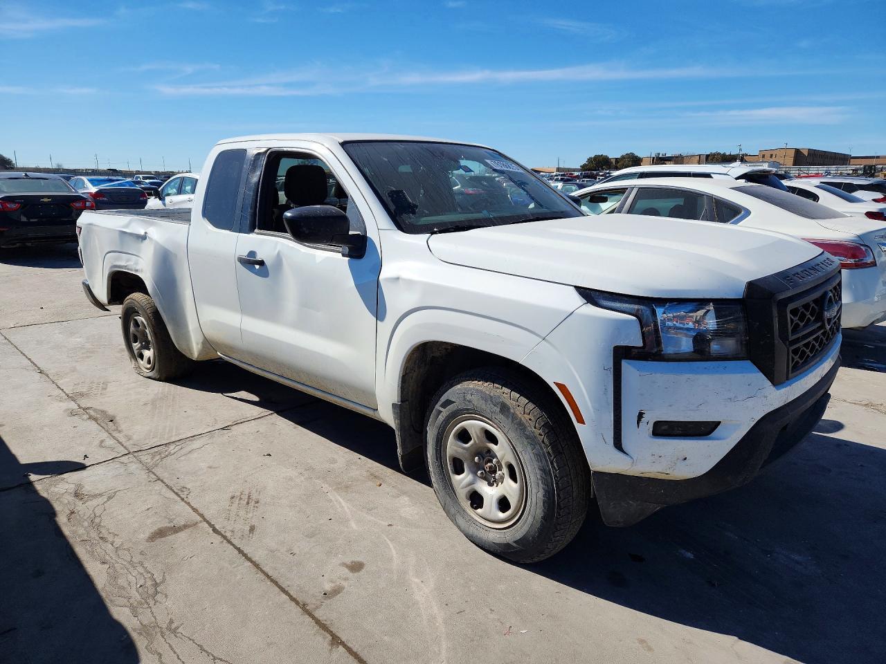 2022 NISSAN Frontier
