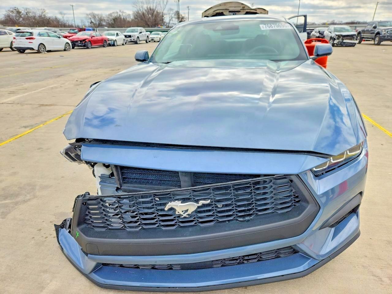 2025 FORD MUSTANG