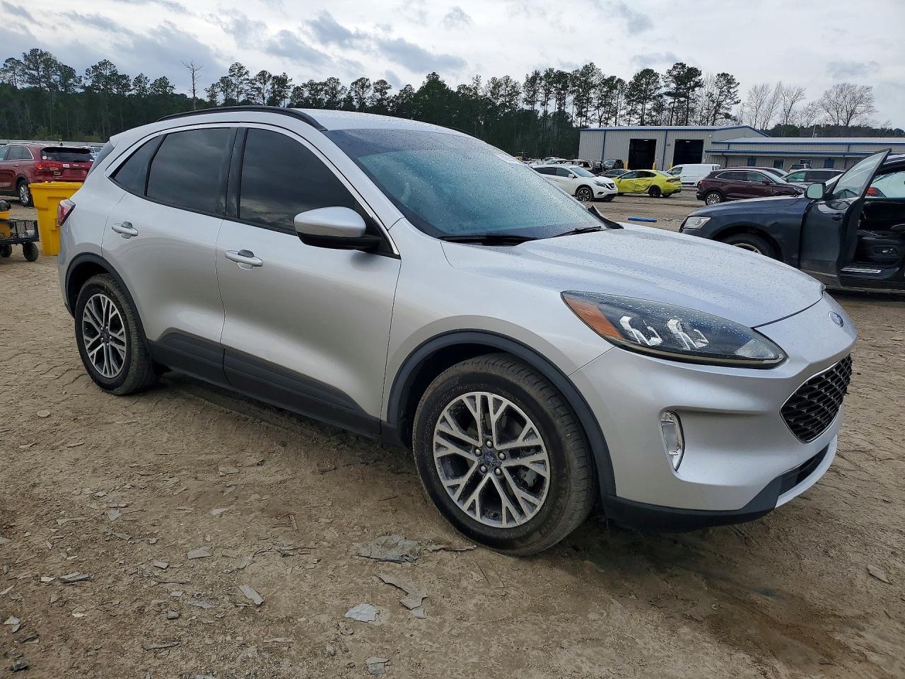 2020 FORD ESCAPE