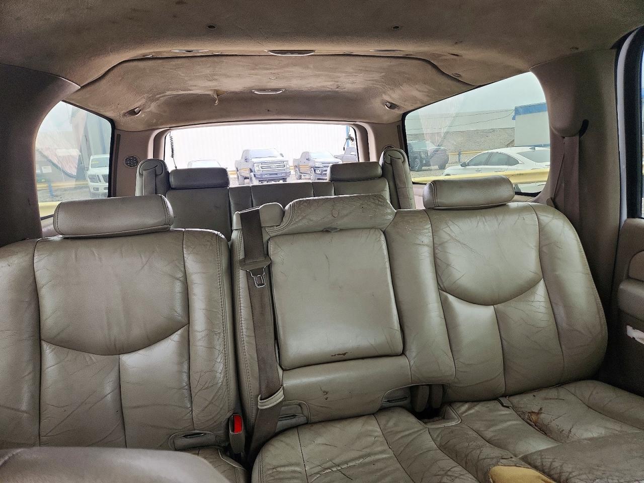 2003 CHEVROLET Suburban