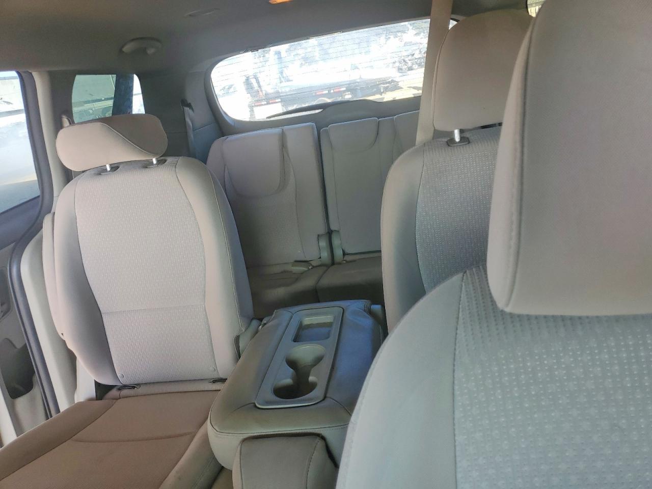 2017 KIA SEDONA