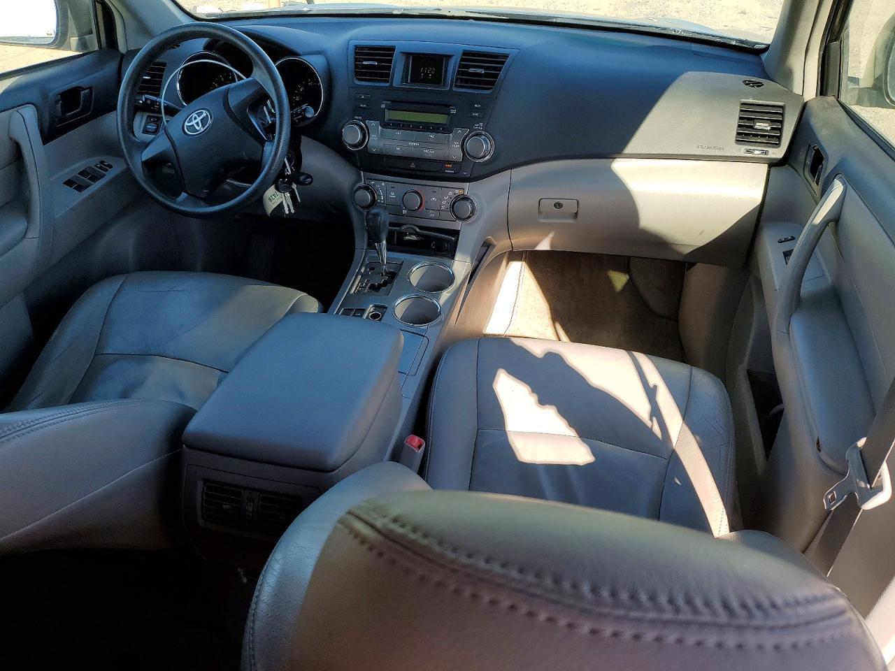 2008 TOYOTA HIGHLANDER