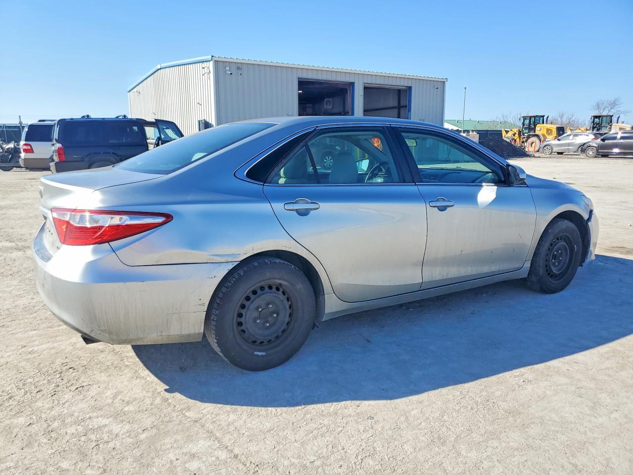2015 TOYOTA CAMRY