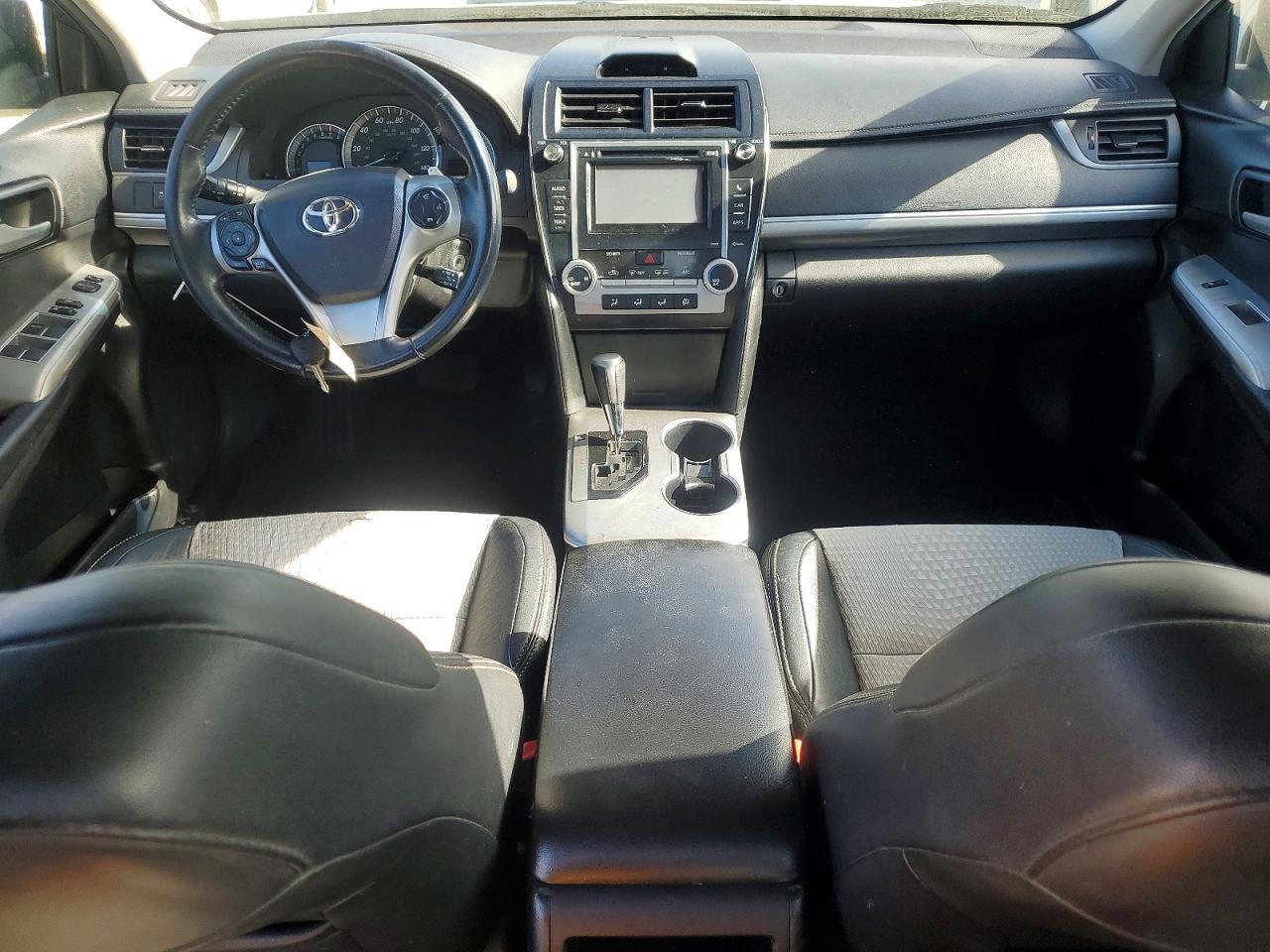 2014 TOYOTA CAMRY