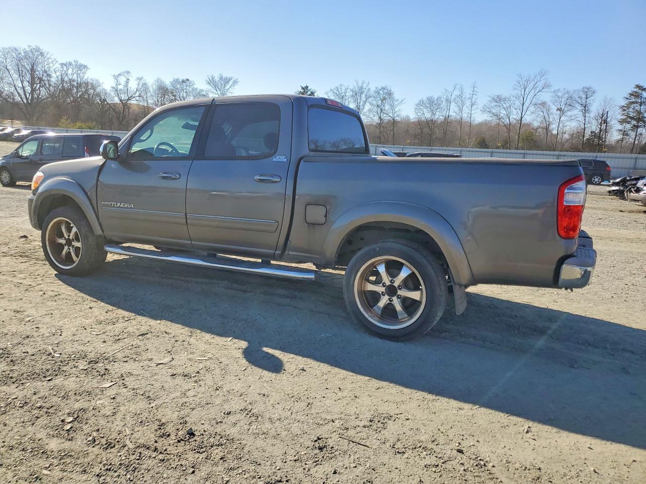 2005 TOYOTA TUNDRA