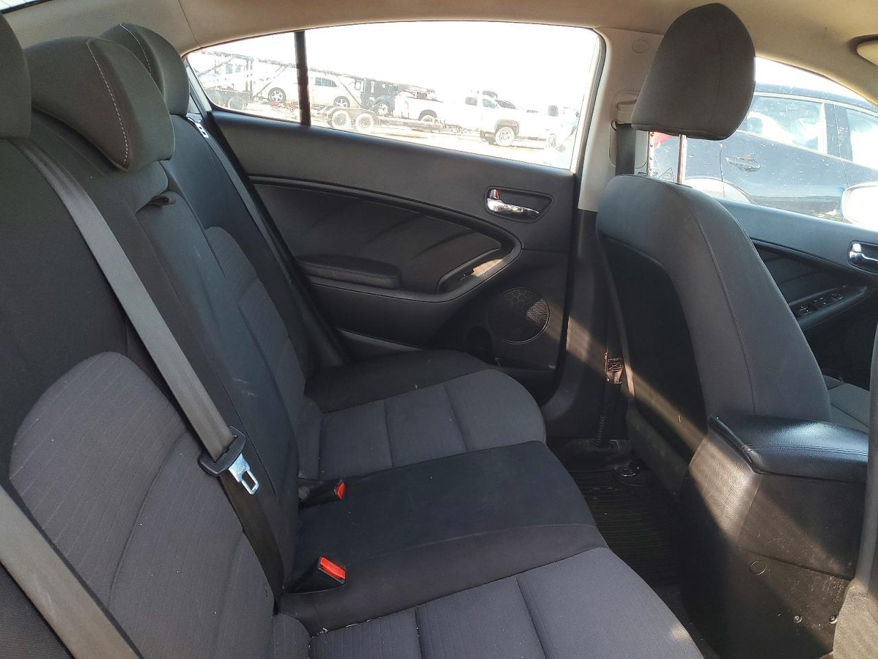 2015 KIA FORTE