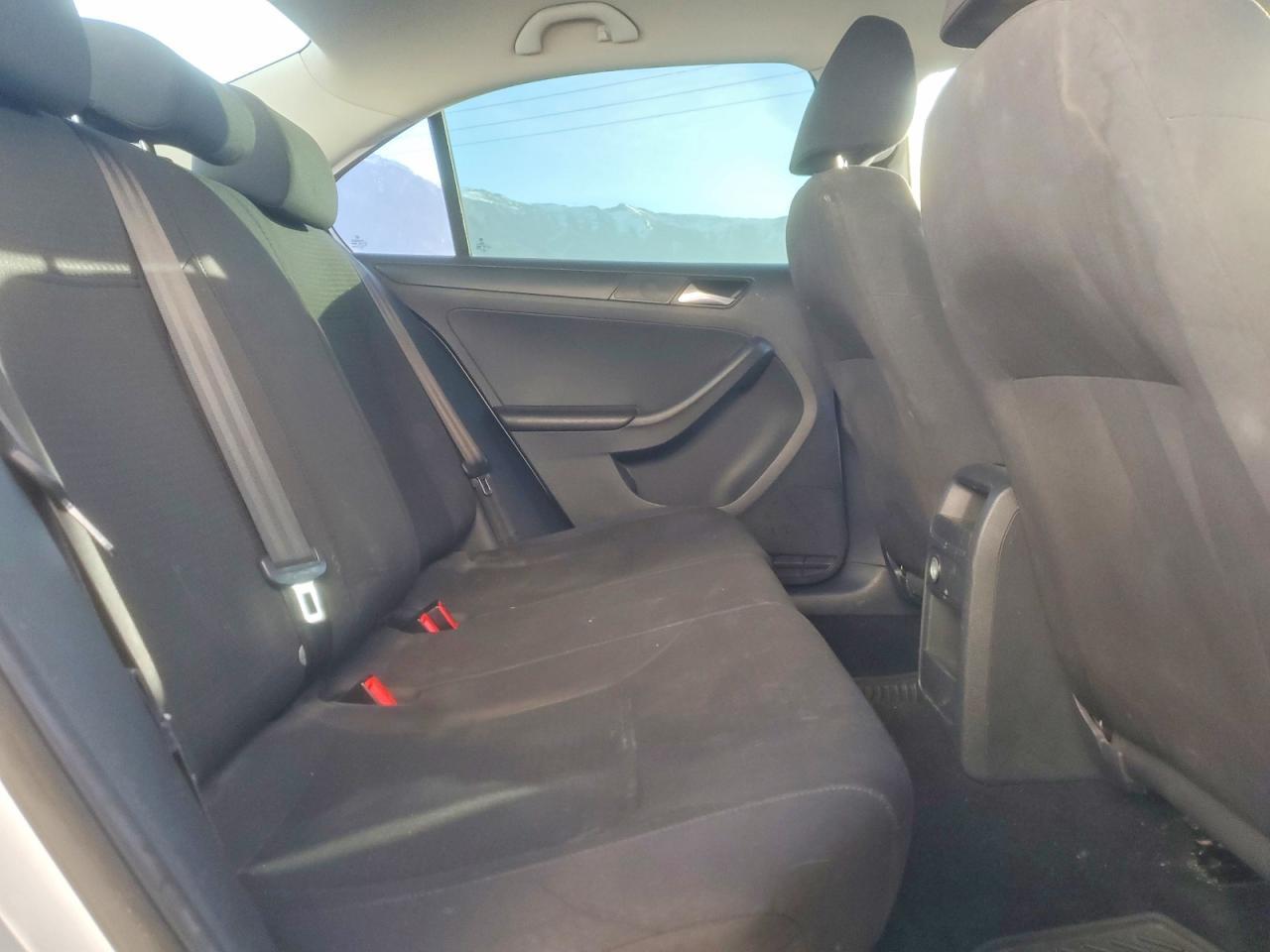 2016 VOLKSWAGEN JETTA