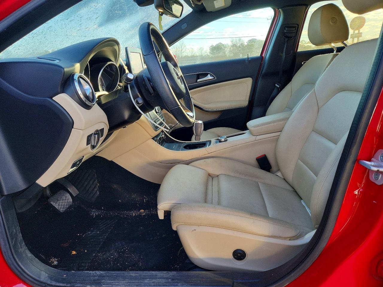 2016 MERCEDES-BENZ GLA-Class