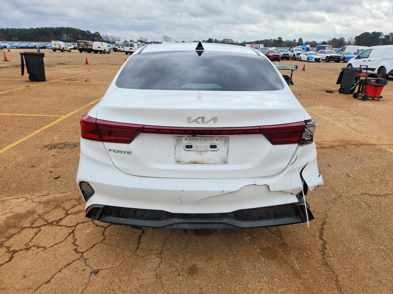 2024 KIA FORTE