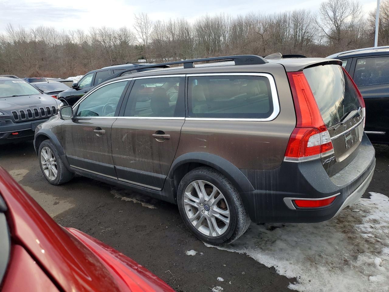 2016 VOLVO XC70