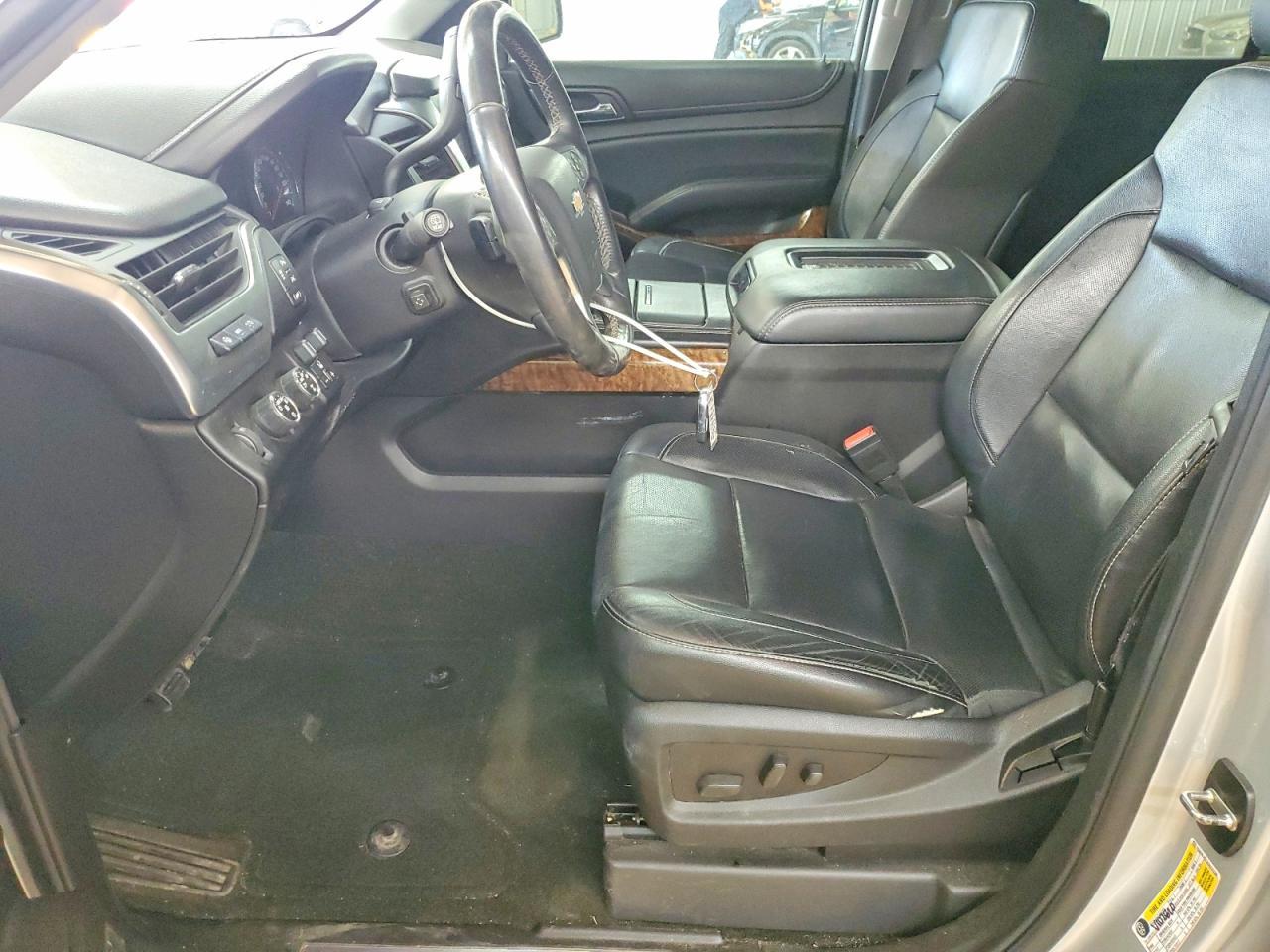 2016 CHEVROLET Suburban