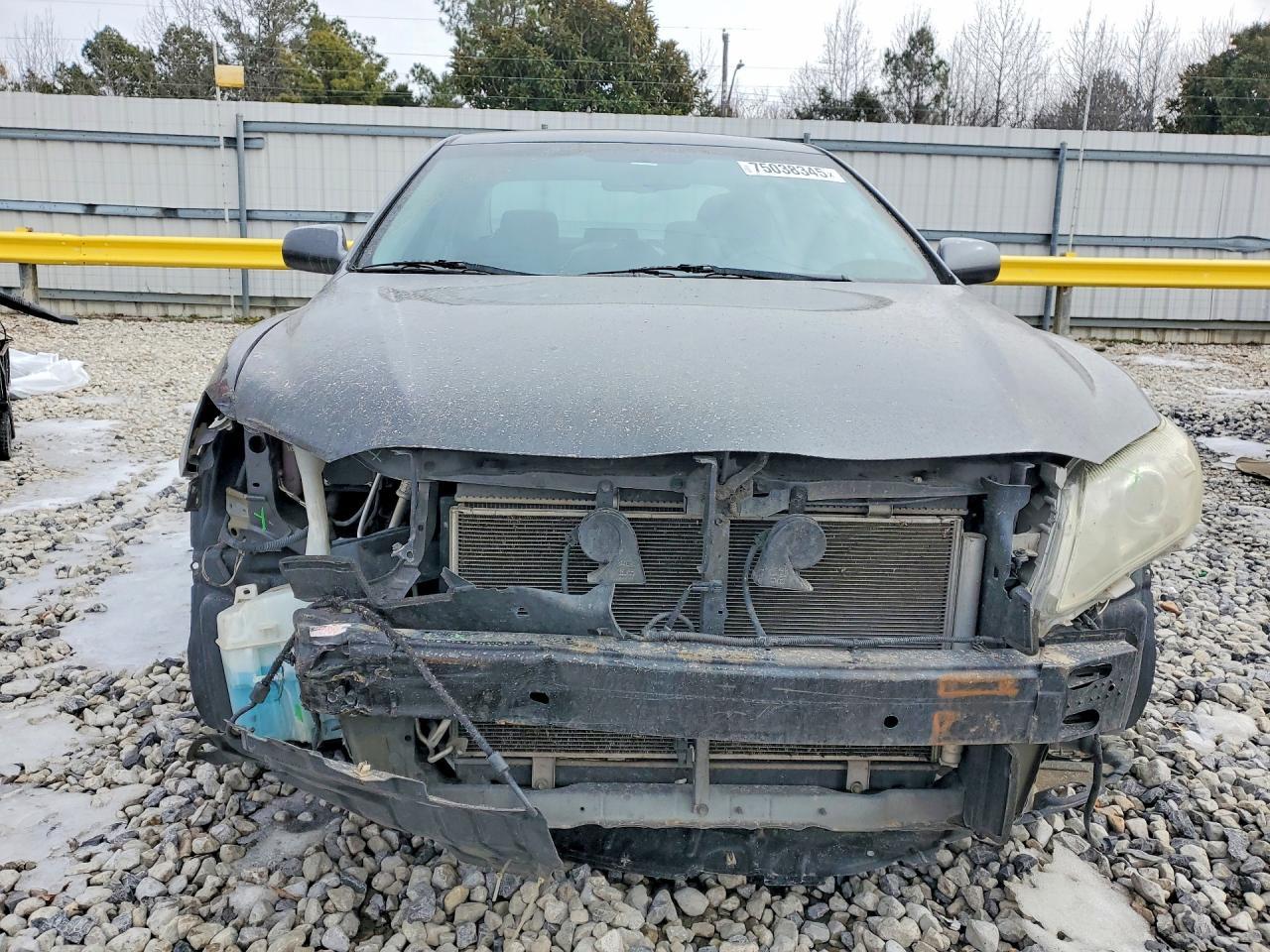 2011 TOYOTA CAMRY