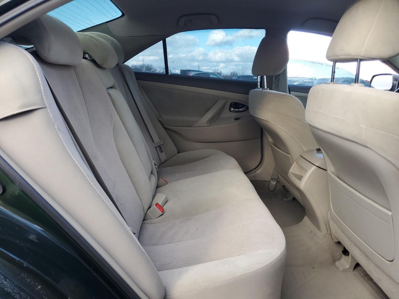 2010 TOYOTA CAMRY